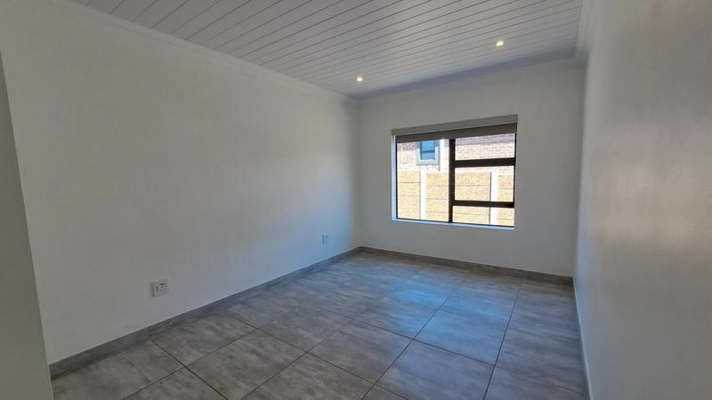 3 Bedroom Property for Sale in Stilbaai Wes Western Cape